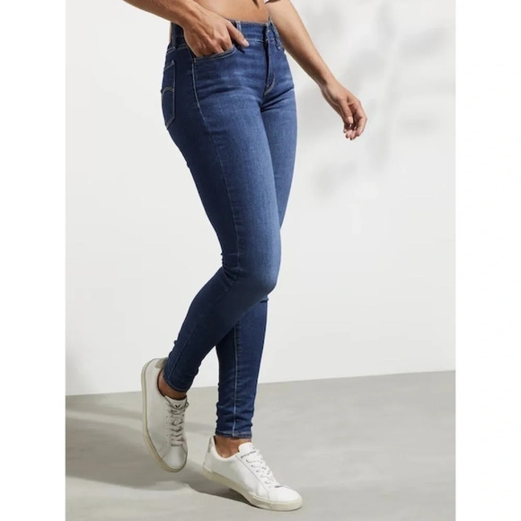 Levi's 710 Super Skinny  Medium Wash Jeans - Picture 1 of 10